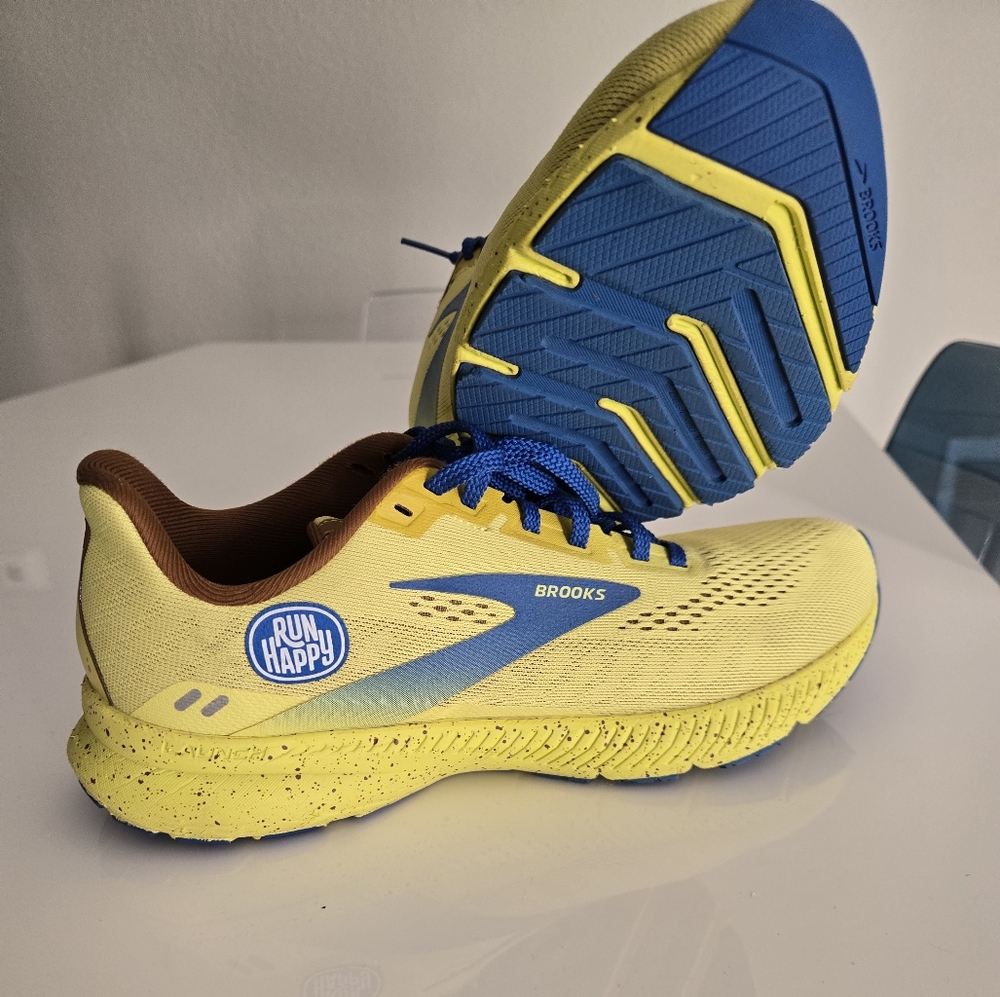 BROOKS Launch 8 Run Happy Banana Shoes Women's 9.5 Yellow Running